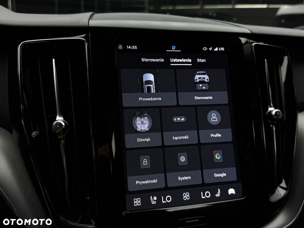 Volvo XC 60 B5 B AWD Momentum Pro - 33