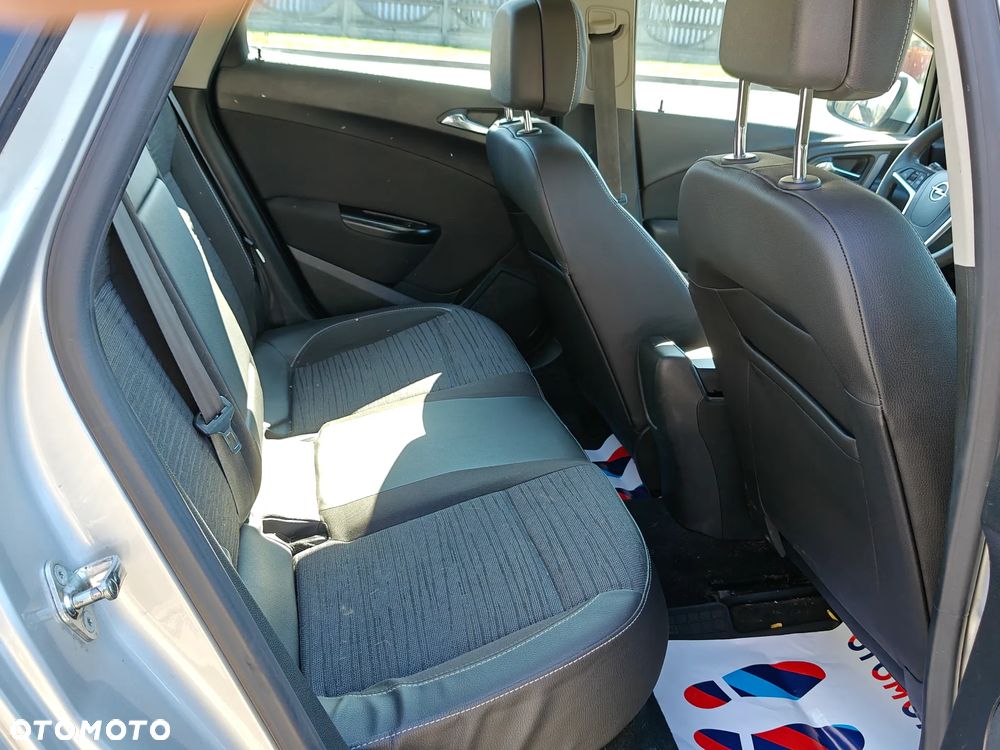 Opel Astra 1.6 Sport - 16