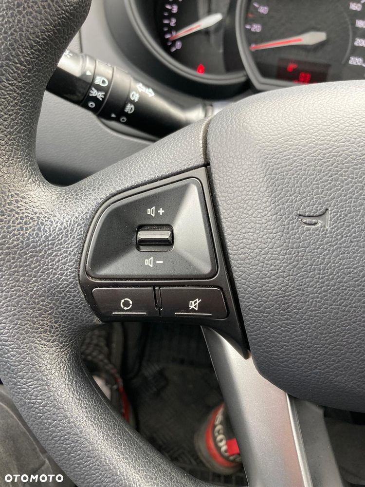 Kia Rio 1.4 L - 22