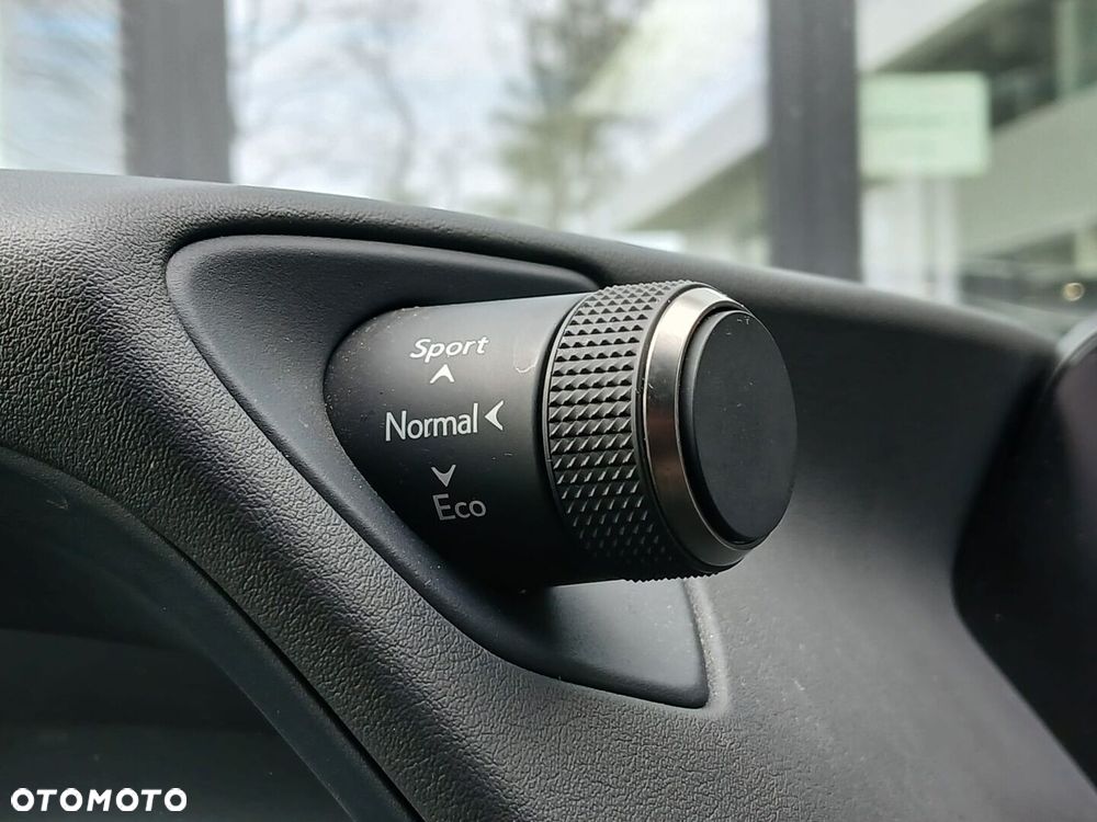 Lexus UX 250h GPF F Impression 2WD - 35