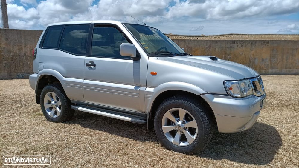 Nissan Terrano 3.0 TDi Luxury - 17