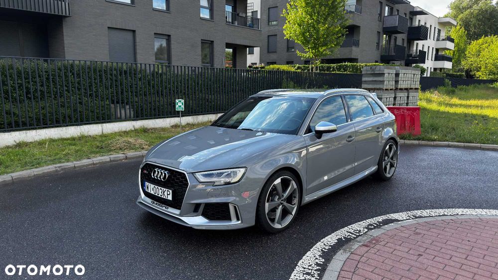 Audi RS3 Sportback - 1