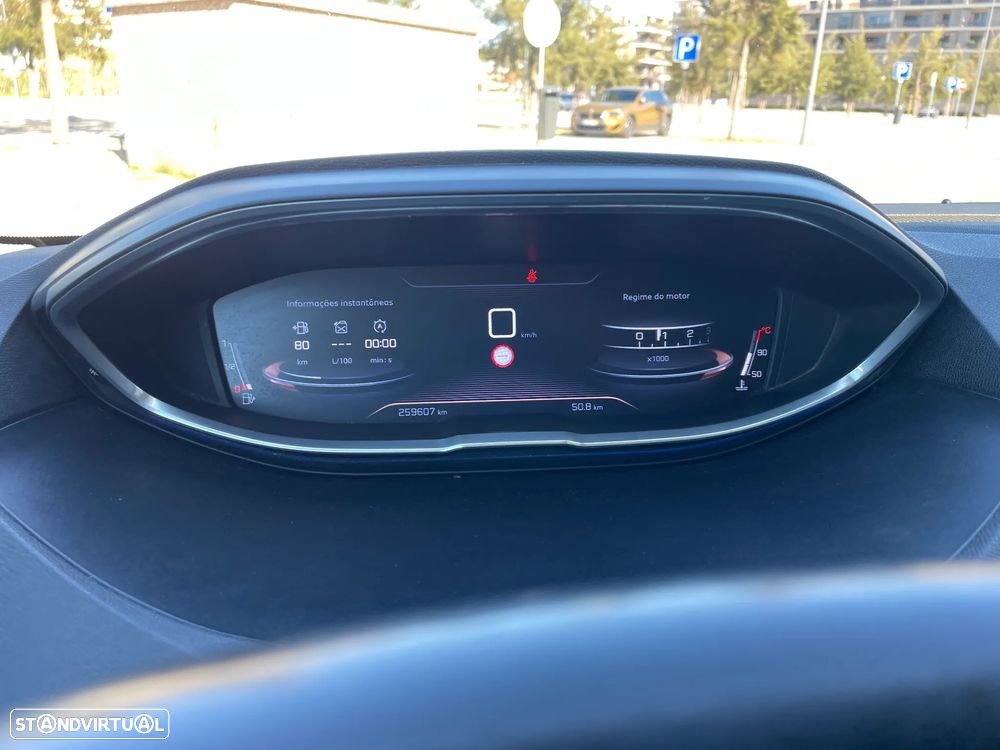 Peugeot 5008 1.6 BlueHDi Allure J18 - 7