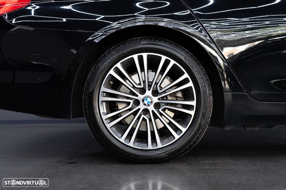 BMW 530 e iPerformance Line Sport - 14