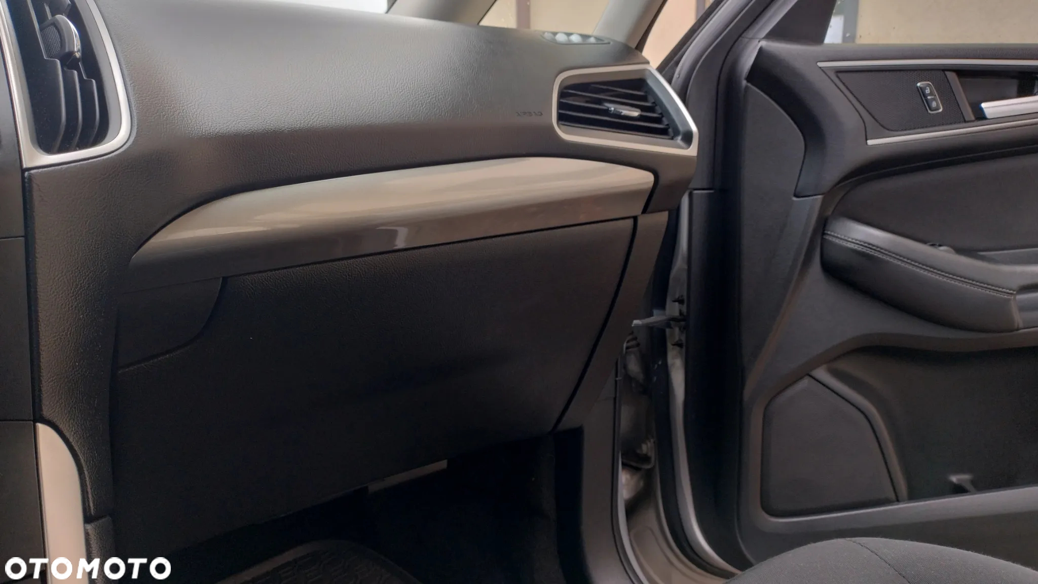 Ford Galaxy 2.0 TDCi Trend - 28