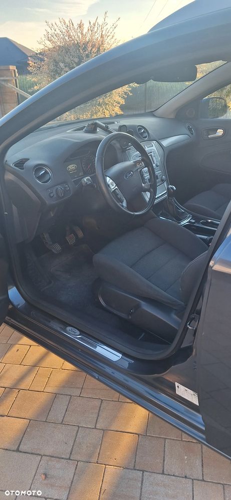 Ford Mondeo 2.0 Titanium - 16