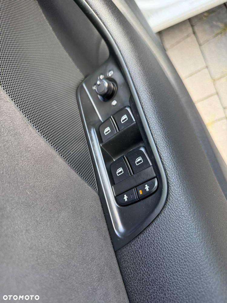 Audi A3 Sportback 2.0 TDI (clean diesel) quattro Ambition - 14