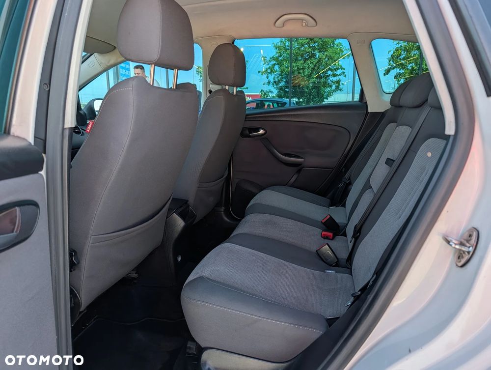 Seat Altea XL 1.6 TDI DPF CR DSG Style - 8