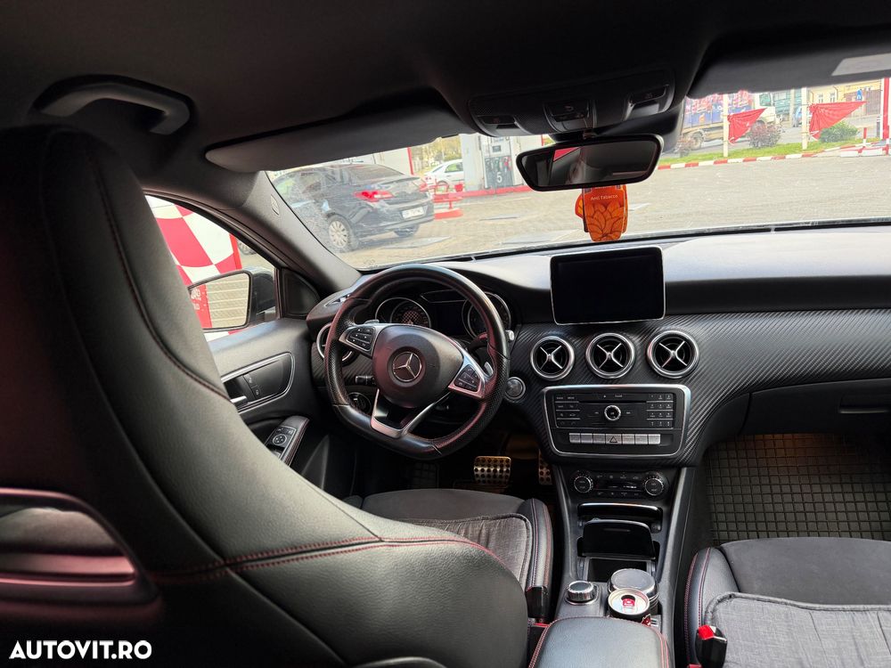 Mercedes-Benz CLA - 13