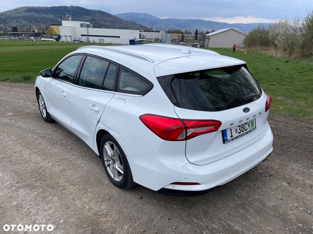 Ford Focus 1.5 EcoBlue Active - 4