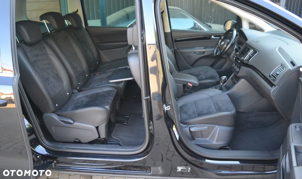 Volkswagen Sharan 2.0 TDI DSG Highline Black Style - 29