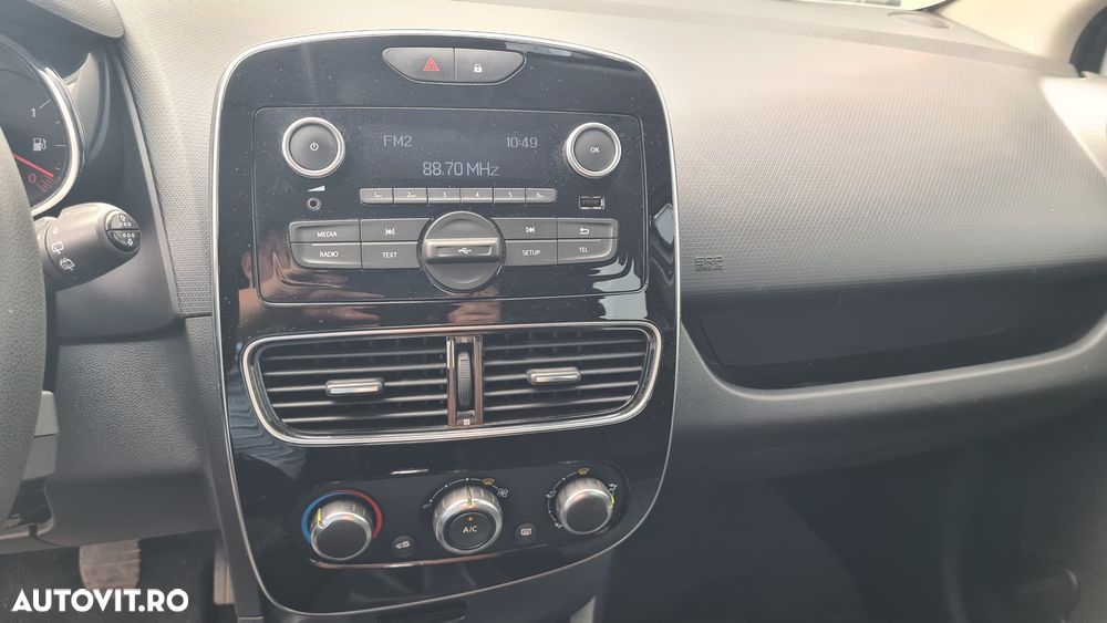 Renault Clio TCe Life - 10