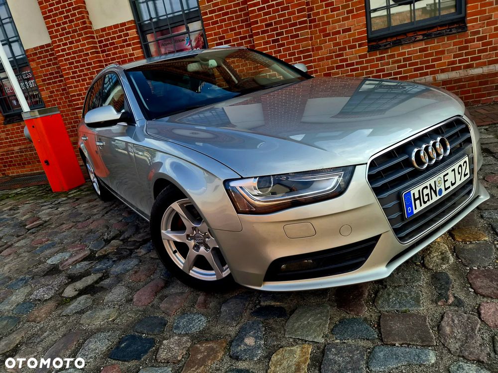 Audi A4 Avant - 14