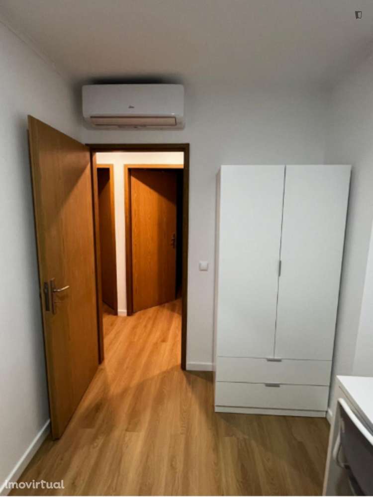 Quarto - localizado em Lumiar Lisbon - Grande imagem: 2/7