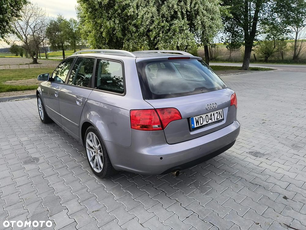 Audi A4 Avant - 4