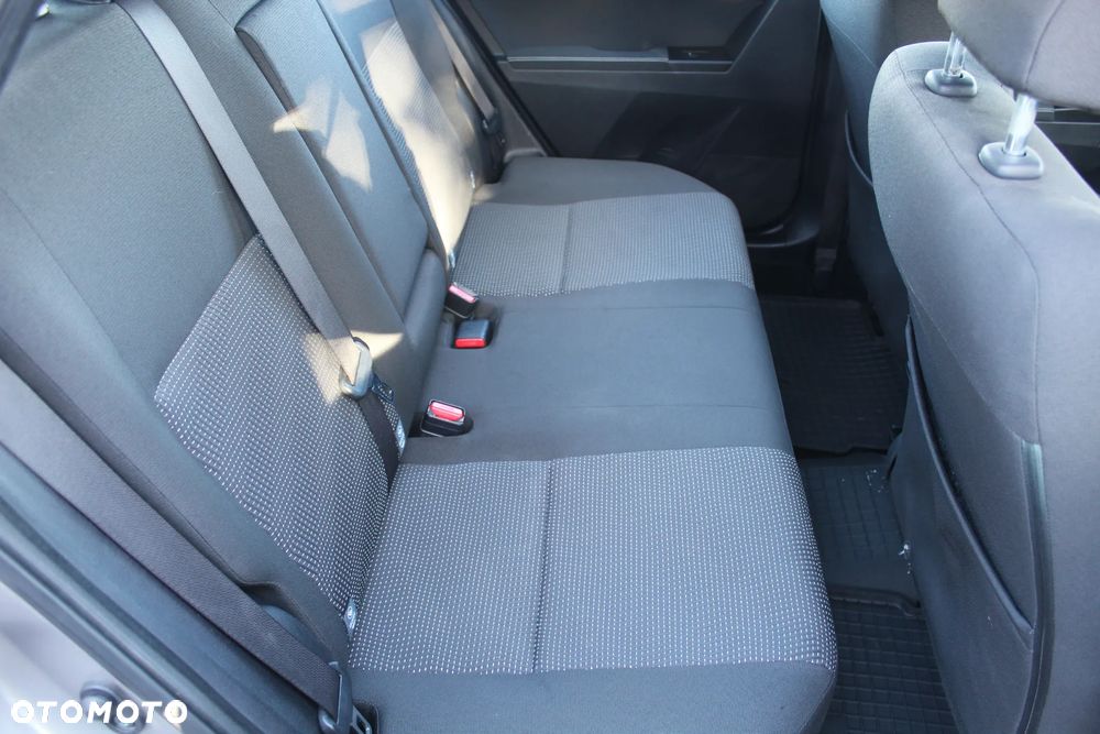 Toyota Auris 2.0 D-4D Premium - 20