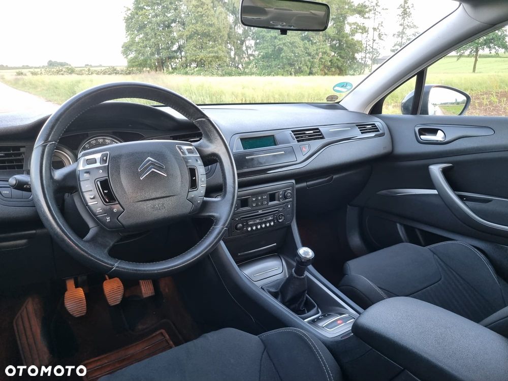 Citroën C5 2.0 16V Confort - 8