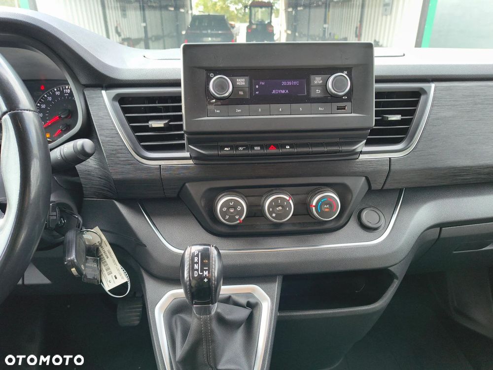 Renault Trafic - 19
