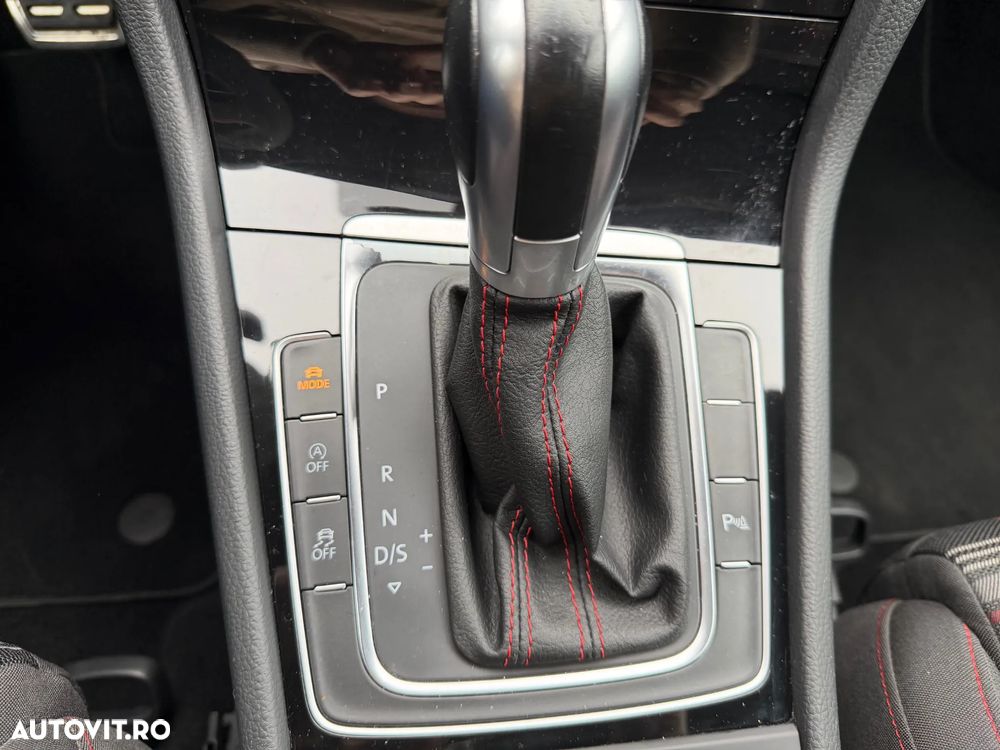 Volkswagen Golf 2.0 TSI DSG GTI Performance - 7