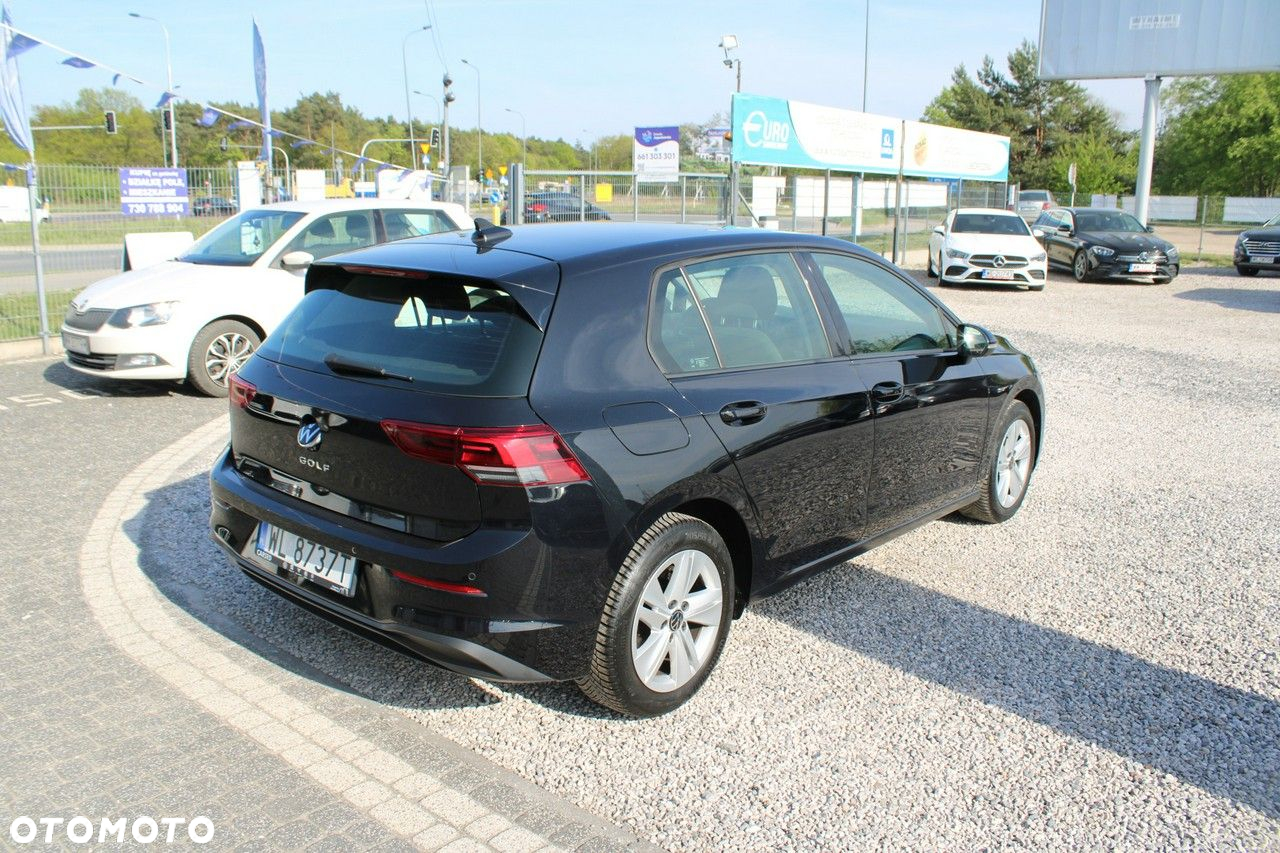 Volkswagen Golf - 6