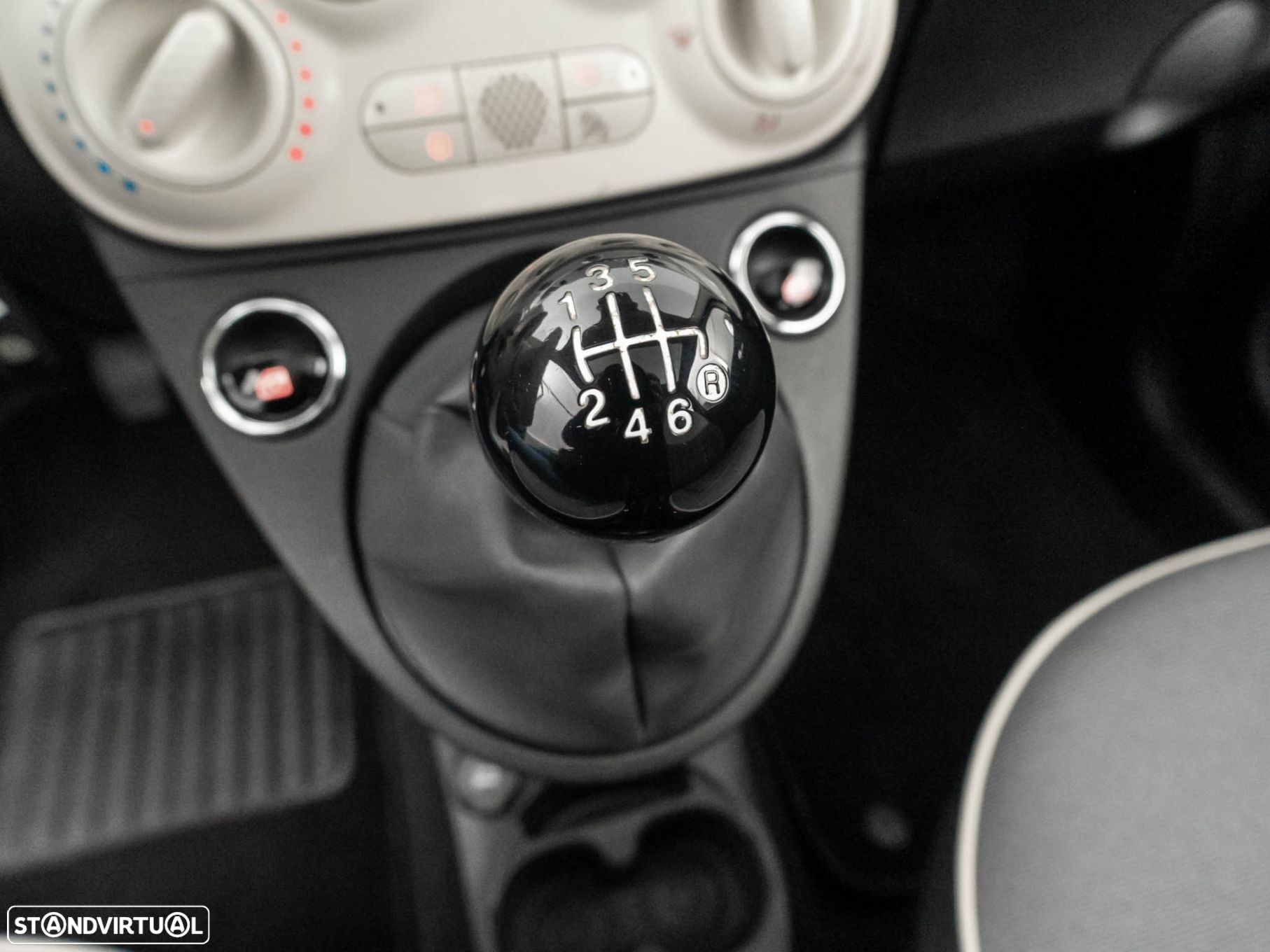 Fiat 500 1.0 Hybrid Lounge - 26