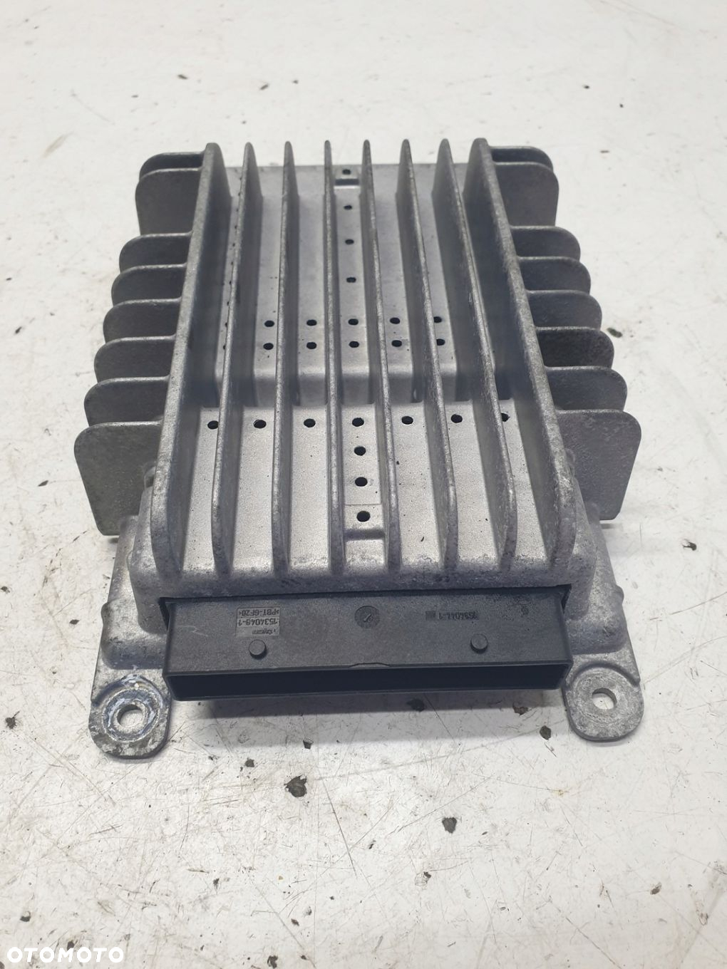 WZMACNIACZ BOSE AUDI A4 B6 CARBIO 8H0035223B - 2