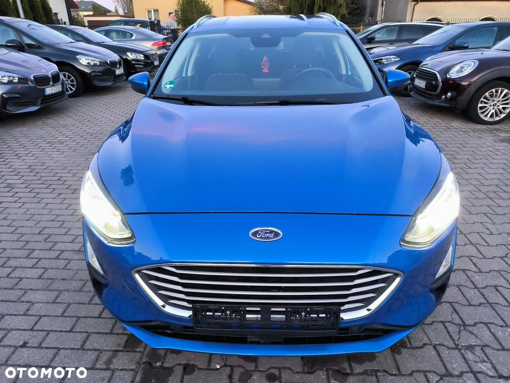 Ford Focus 1.5 EcoBlue Start-Stopp-System TITANIUM DESIGN - 12