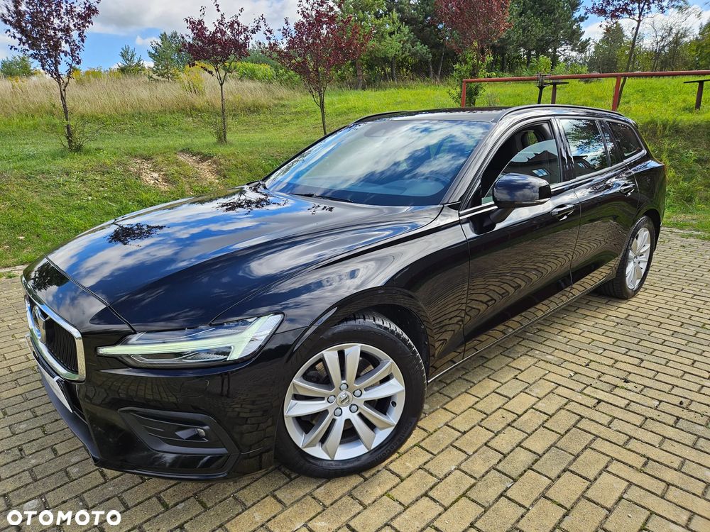 Volvo V60 D4 Momentum Pro - 2