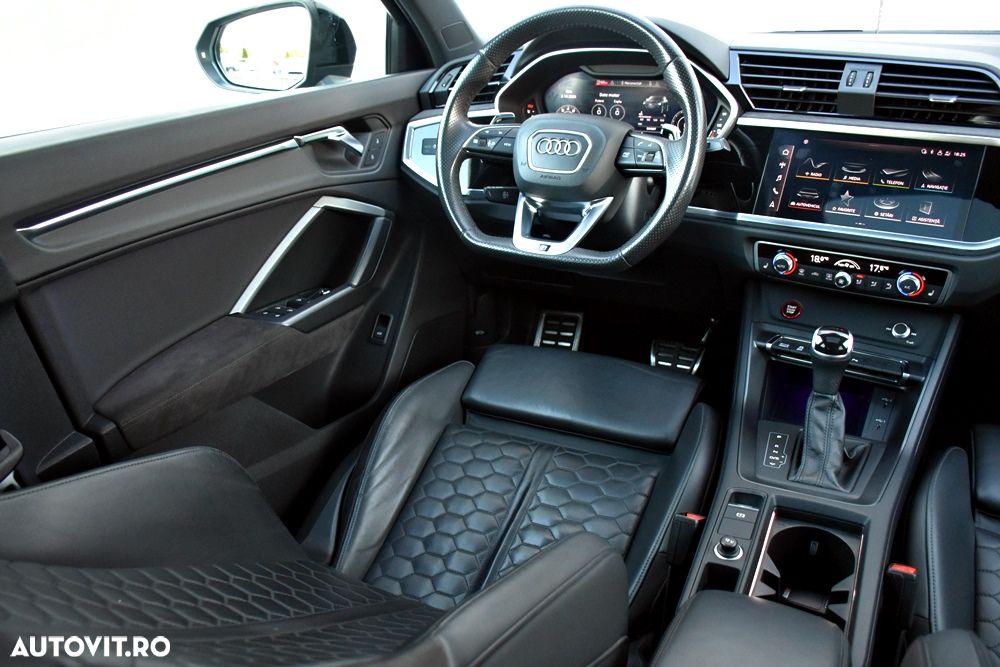Audi RS Q3 RSQ3 2.5 TFSI quattro S tronic - 19