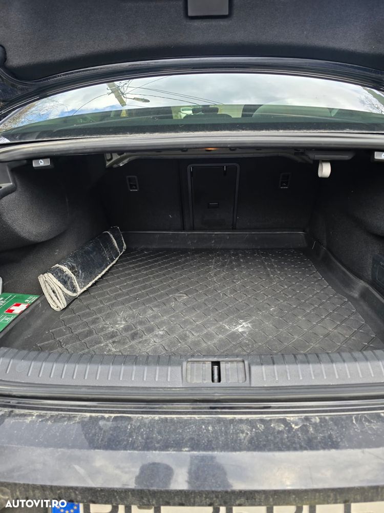 Volkswagen Passat 2.0 TDI (BlueMotion Technology) Comfortline - 8