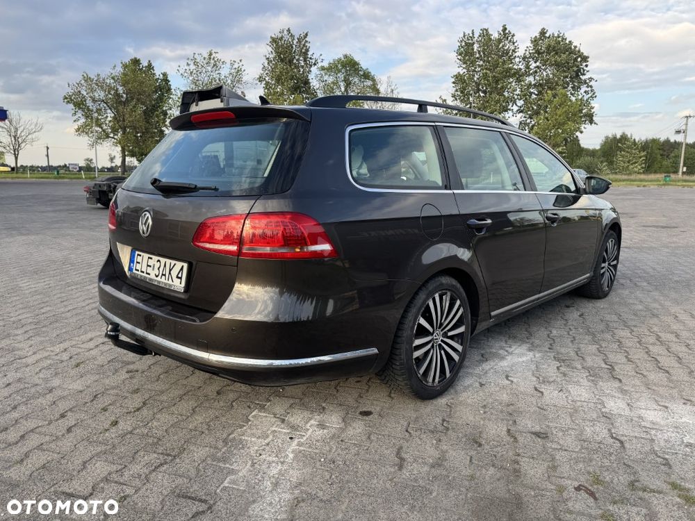 Volkswagen Passat 2.0 TDI Comfortline - 5