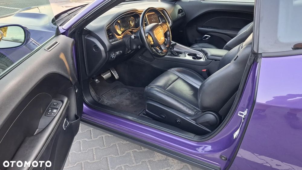 Dodge Challenger Automatik SXT Plus - 24