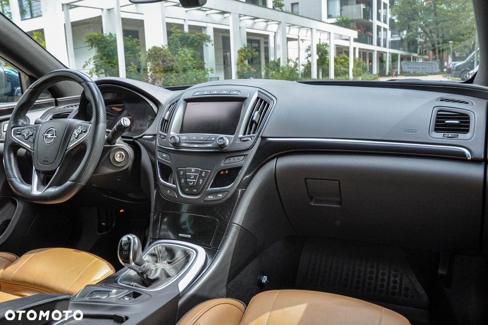 Opel Insignia - 11