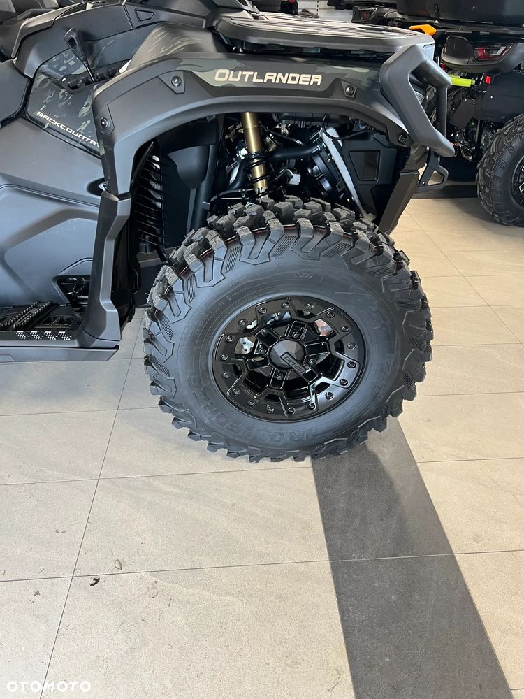 Can-Am Outlander Max - 5