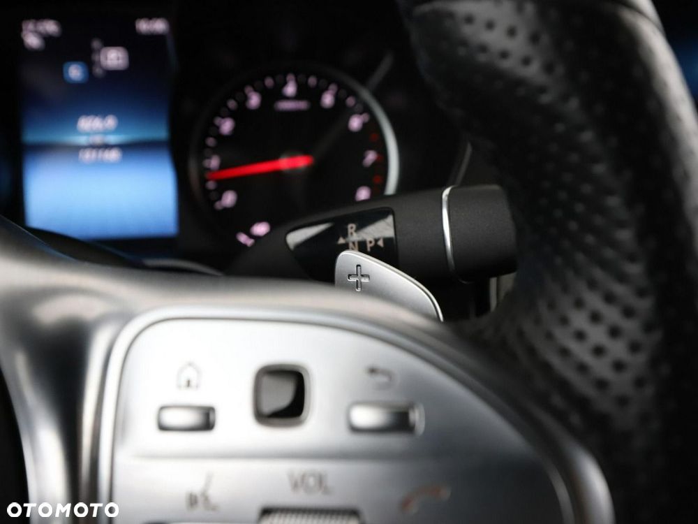 Mercedes-Benz Klasa C 300 9G-TRONIC AMG Line - 35