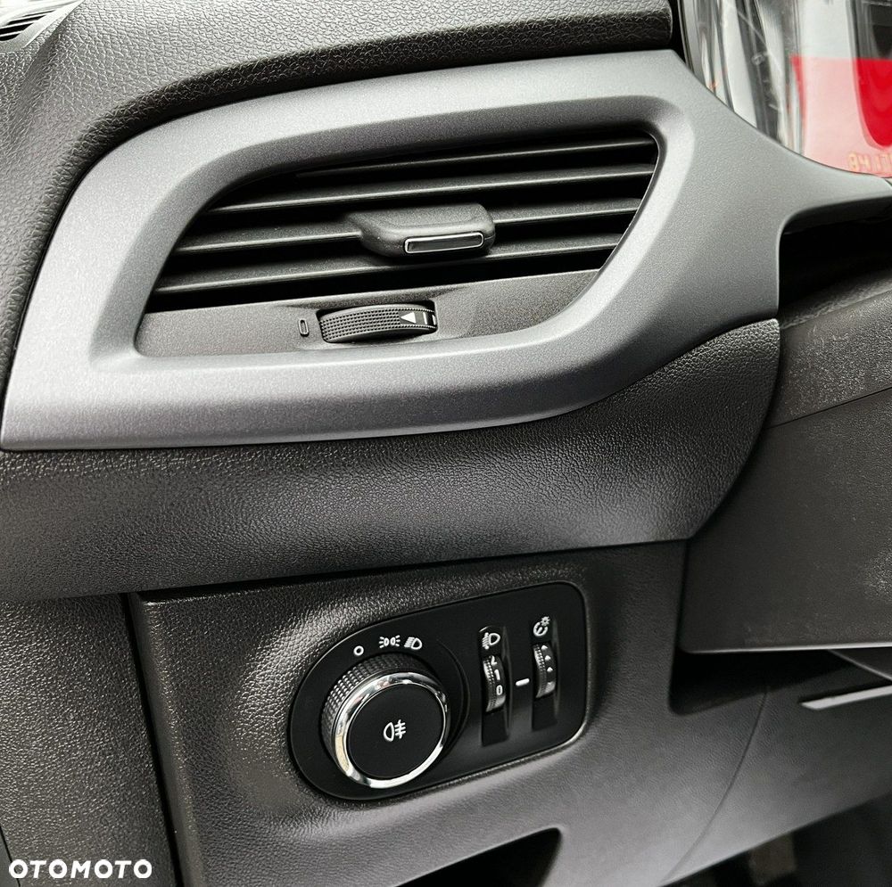 Opel Corsa - 24