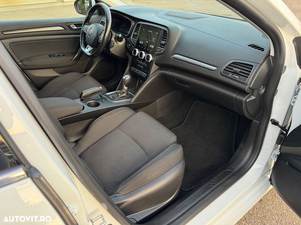 Renault Megane TCe 140 GPF EDC BUSINESS EDITION - 33