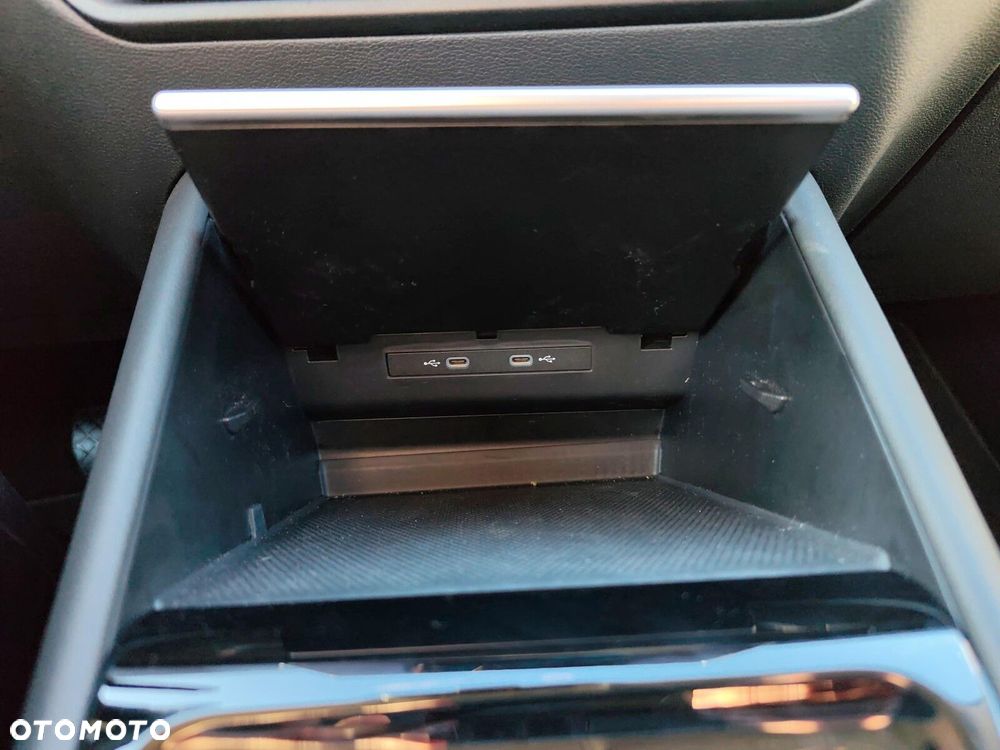 Volkswagen Tiguan - 22