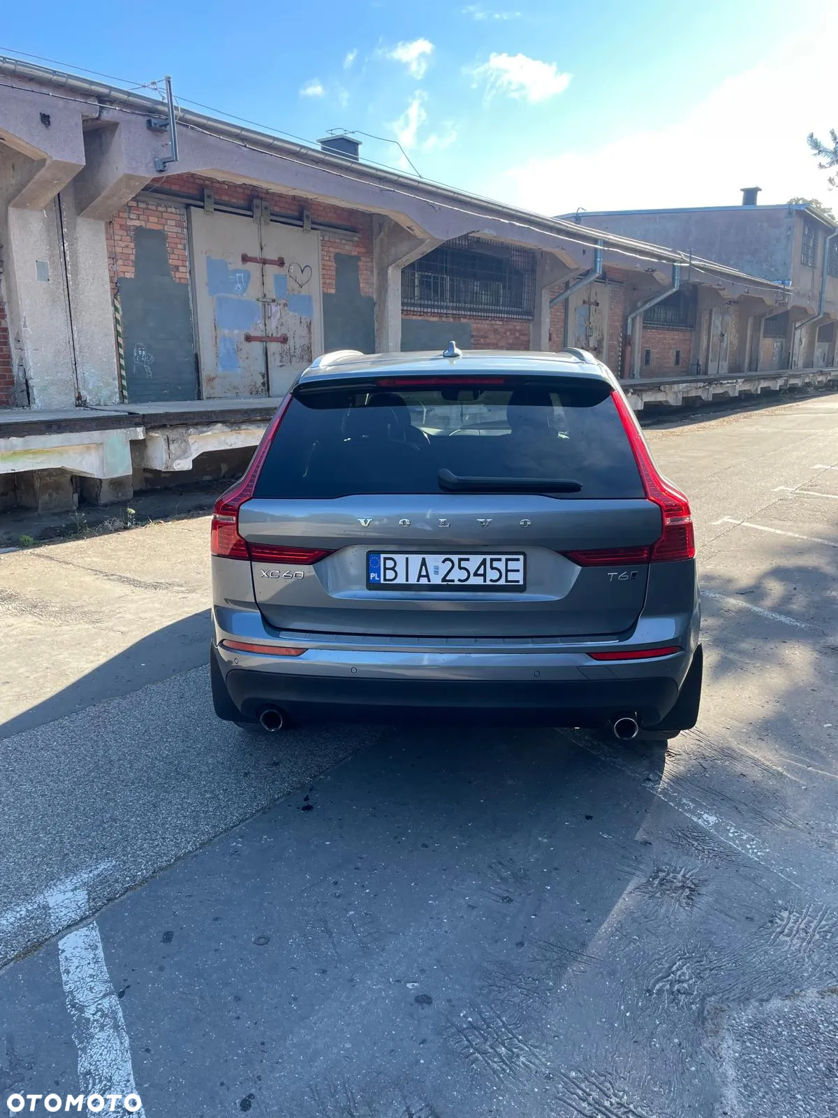 Volvo XC 60 T6 AWD Momentum - 19