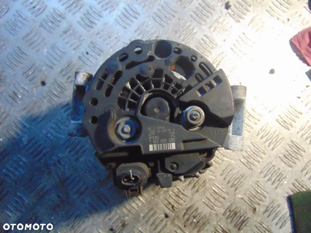 Alternator audi a4 b8 2,0 tfsi - 3