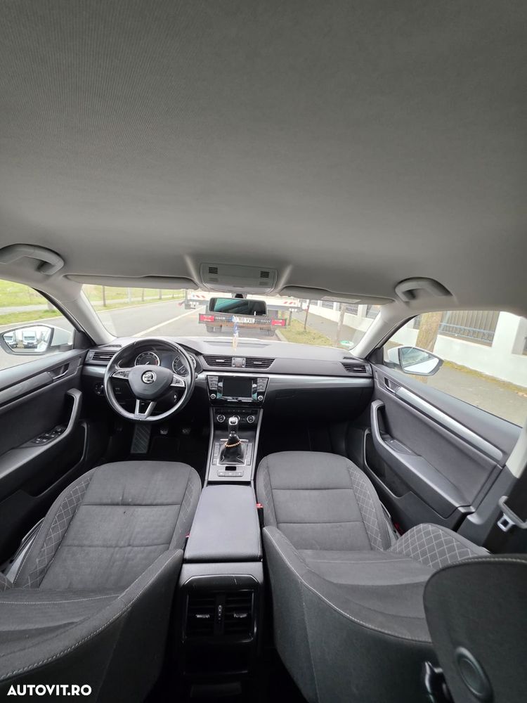 Skoda Superb 1.4 TSI ACT Ambition - 3