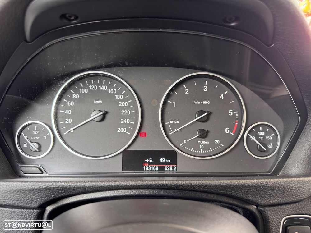 BMW 318 d xDrive - 8
