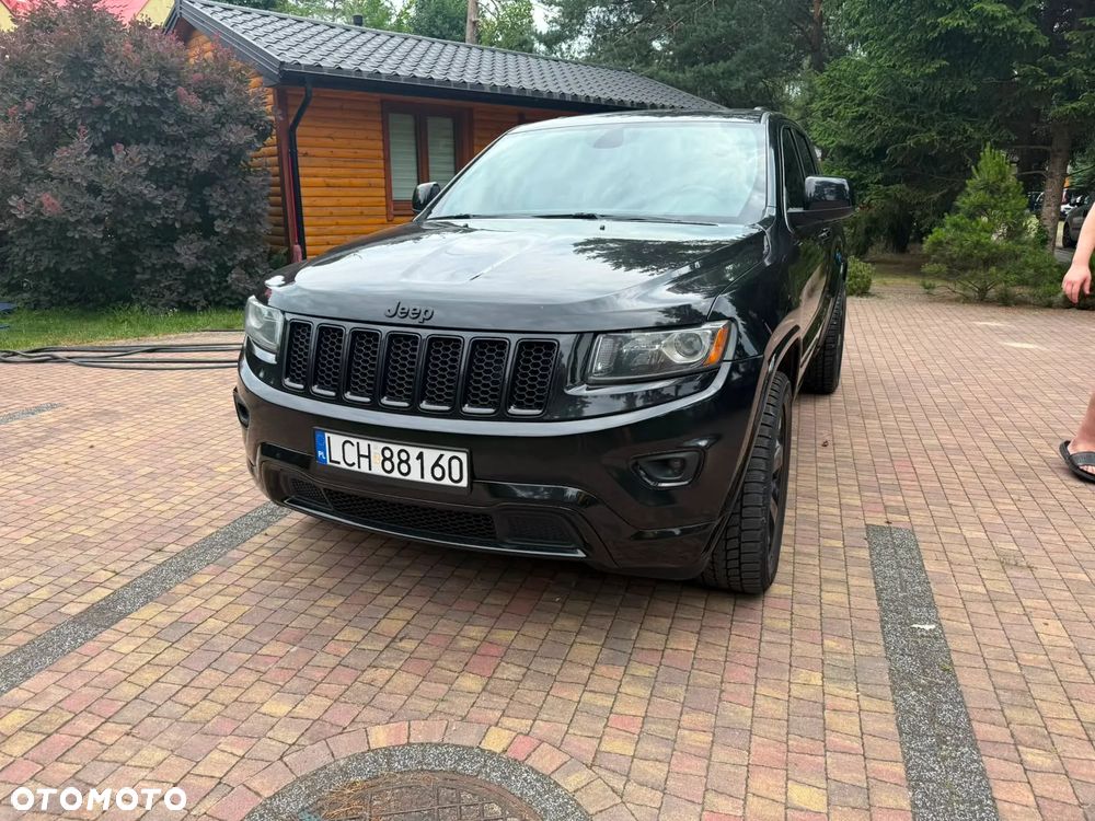 Jeep Grand Cherokee - 16