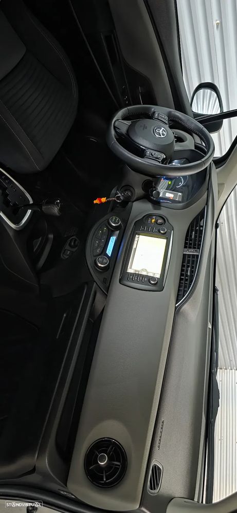 Toyota Yaris 1.5 HSD Sport +P.Techno+P.Luxury - 23