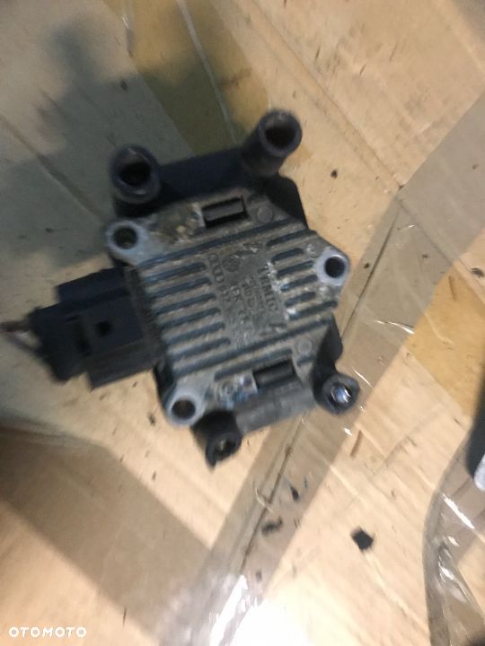 CEWKA ZAPŁONOWA VW AUDI  032905106B - 1