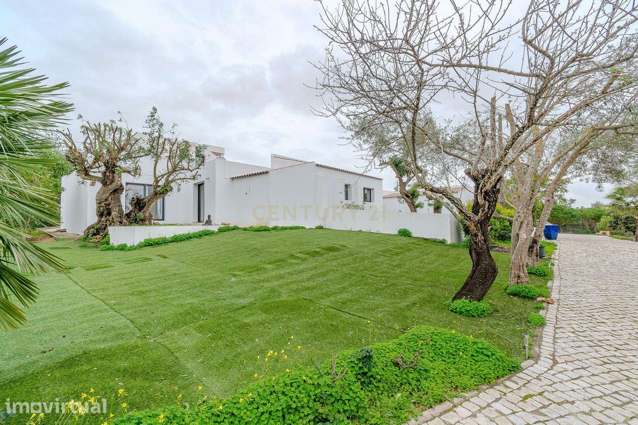 Moradia Renovada com Piscina em Quelfes, Olhão - Grande imagem: 4/31