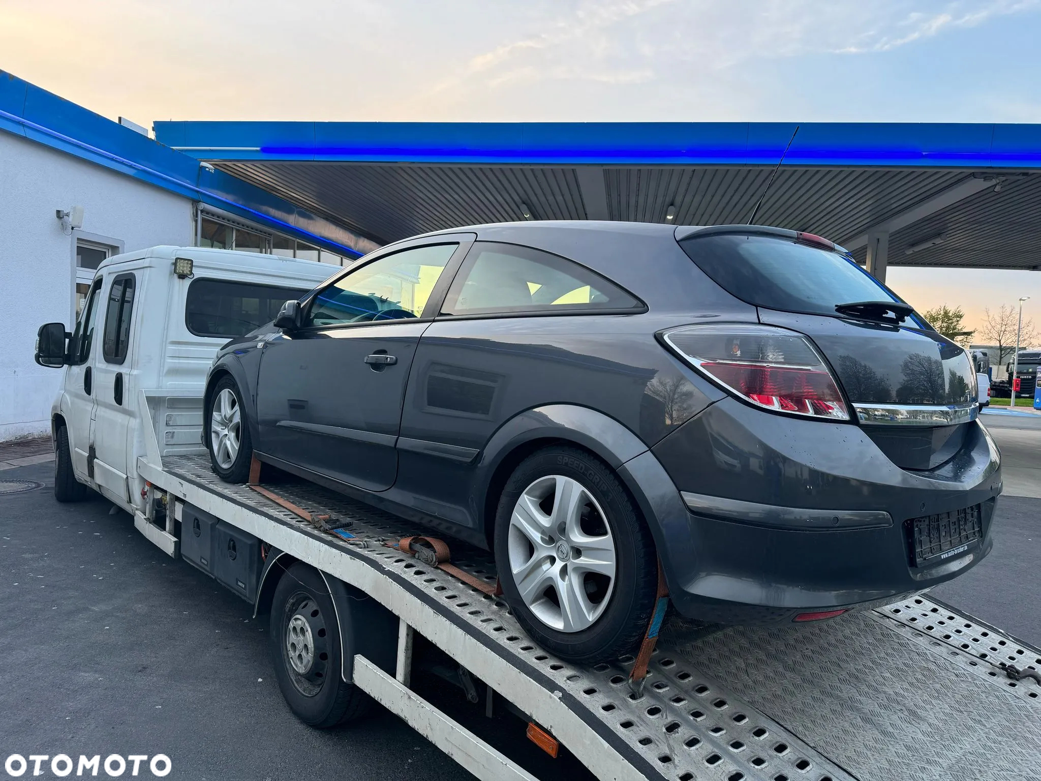 Opel Astra GTC 1.6 - 31