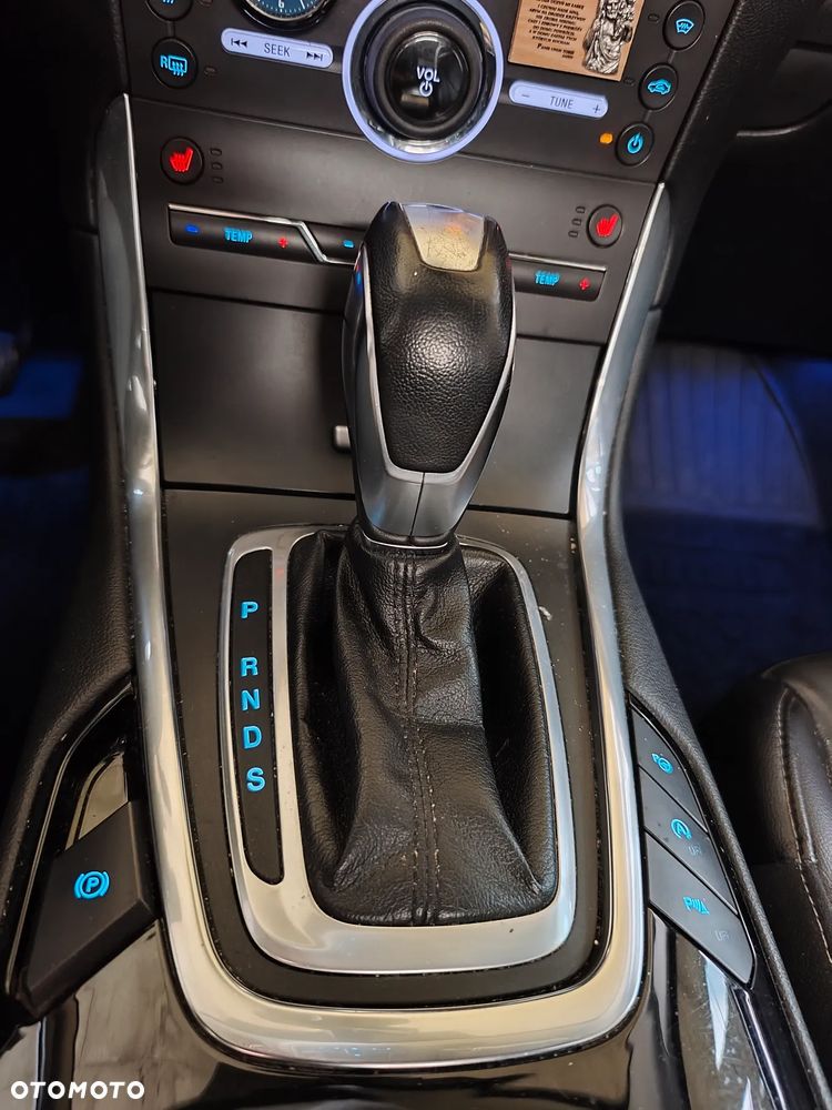 Ford S-Max 2.0 TDCi Titanium PowerShift - 7