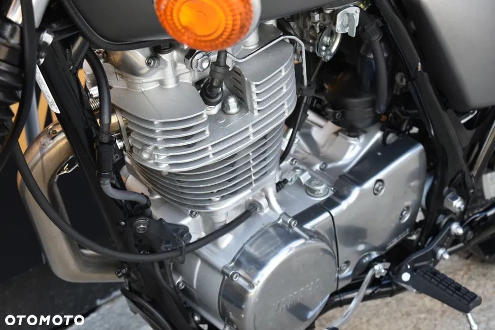 Yamaha SR - 27