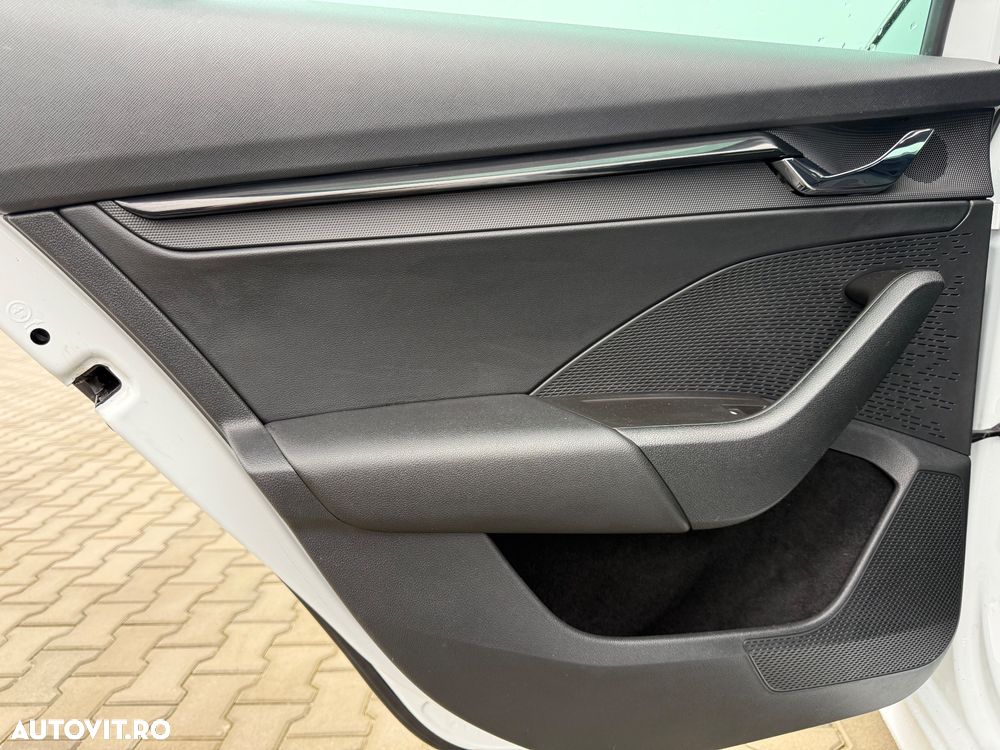 Skoda Octavia 2.0 TDI DSG Ambition - 15